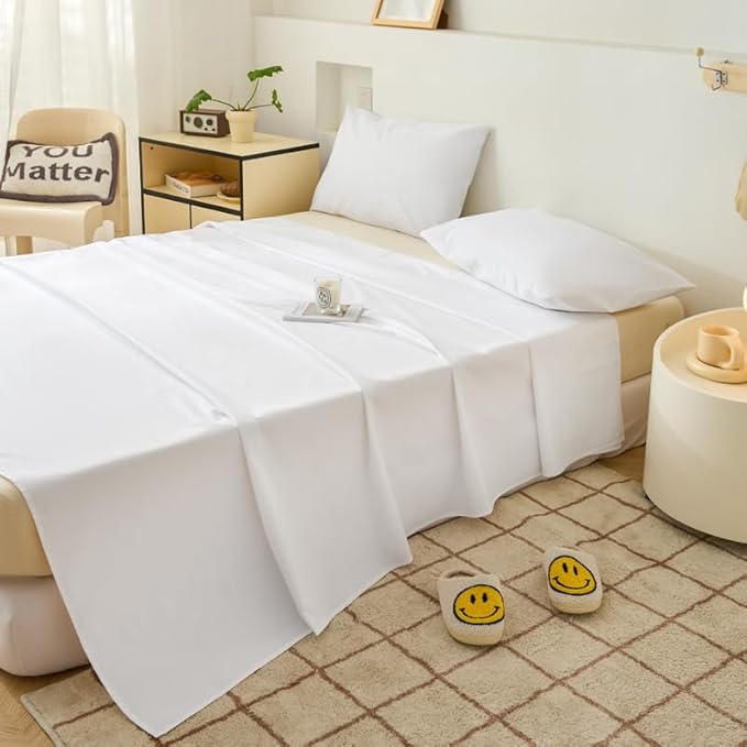 WenBags Lightweight Waterproof Flat Sheet 70 * 90 Inches Queen Size-Mattress Protector for Bed & Couch, Pet Hair Resistant Cover Ideal for Dogs & Cats, Perfect for Hotels & Hospitals (White) by WenBags