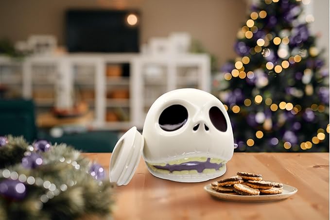 Enesco Disney Ceramics the Nightmare Before Christmas Jack Skellington Sculpted Cookie Jar, 7 Inch, Multicolor - Image 9