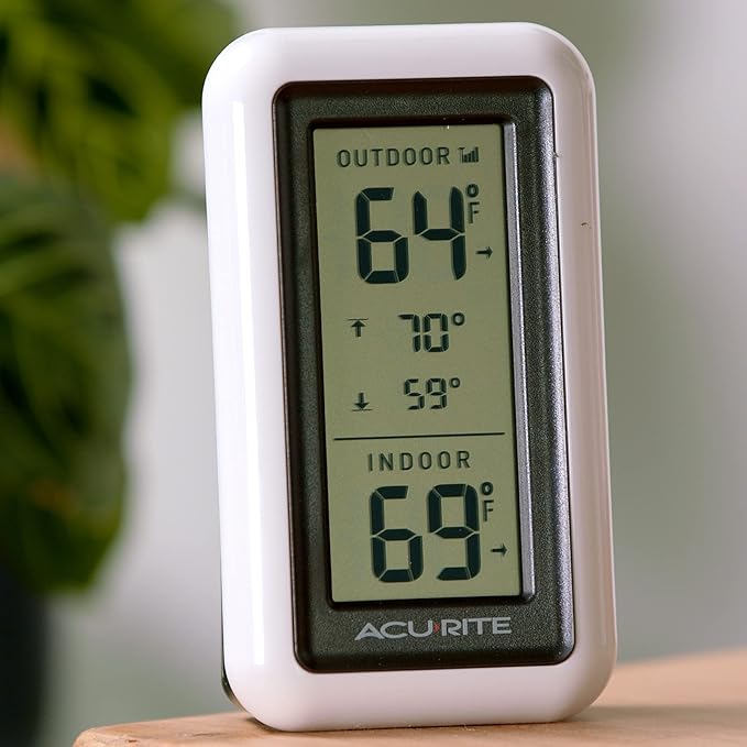 AcuRite Digital Thermometer with Indoor, Outdoor Temperature and Daily High and Lows (00424CA), White - Image 5