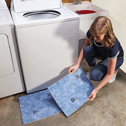 PIG Water Absorbent Mat - Reusable - 50 Pack - 15" x 19" Pads - Blue and White - PM50539 - Image 9