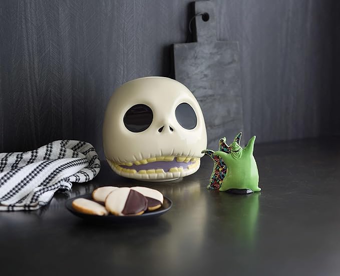 Enesco Disney Ceramics the Nightmare Before Christmas Jack Skellington Sculpted Cookie Jar, 7 Inch, Multicolor - Image 8