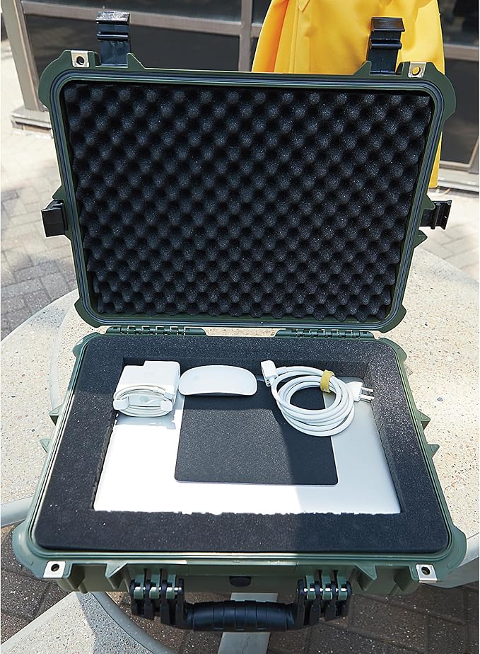 Strongway 20In. Plastic Waterproof Storage Case, Green, Model# Mj-6060_Grn - Image 4