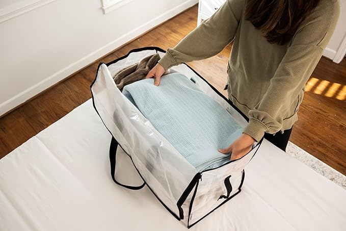 ClearSpace Oversized Moving Bags or Storage Bag – Large Moving Boxes with Backpack Straps, Zippers & Handles – Heavy-Duty Packing Bags for Moving, College Dorm, Christmas Decorations, 2 Pack - Image 4