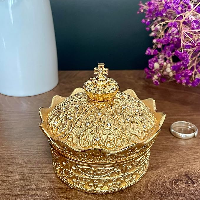 Crown Shape Jewelry Chest,Yurt Style Vintage Metal Gem Box,Round Alloy Retro Patterned Storage Case (Golden, M) - Image 2