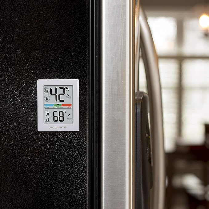 AcuRite Pro Humidity Meter & Thermometer with Touch Activated Backlight - Image 5