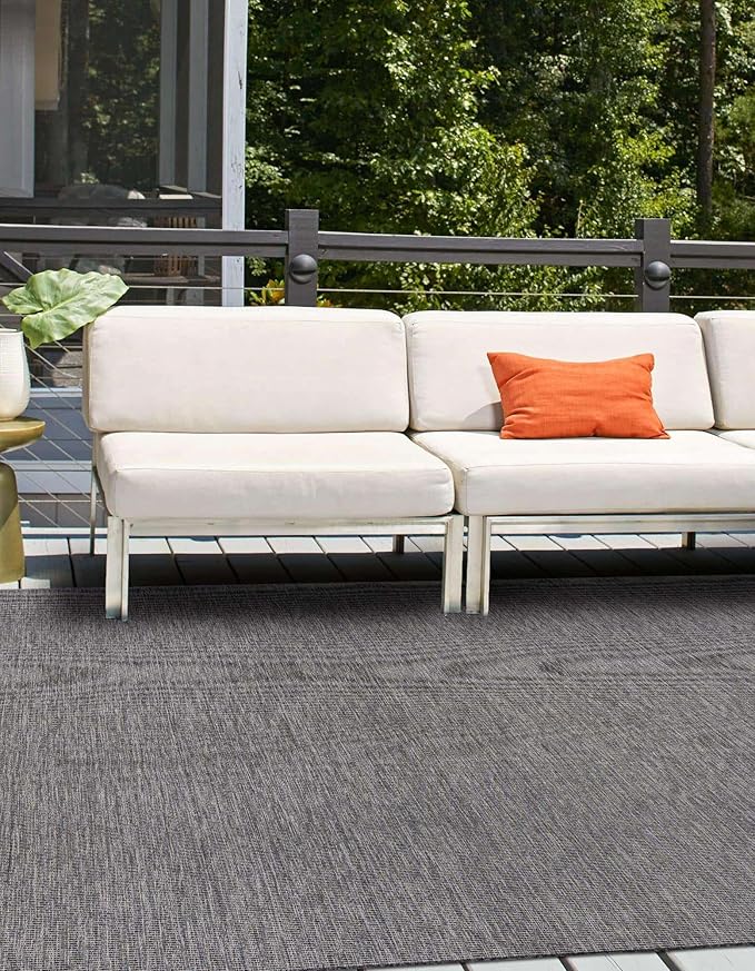 Unique Loom Outdoor Solid Collection Area Rug (6' 1" Square Black/Ivory) - Image 4