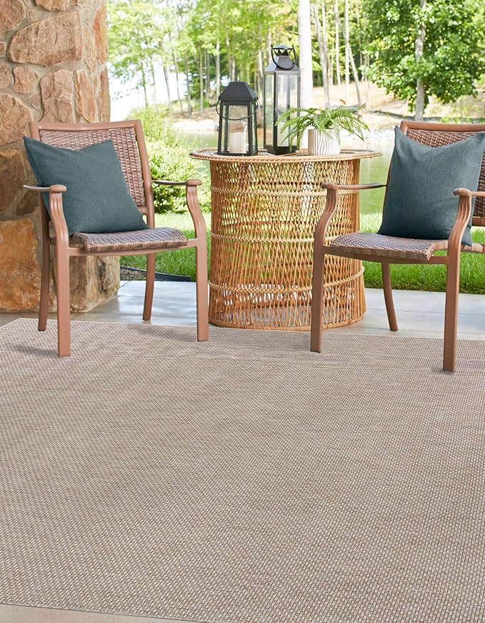 Unique Loom Outdoor Solid Collection Area Rug (6' 1" Square Beige/Ivory) - Image 3